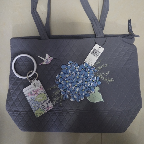 Vera Bradley Handbags - Vera Bradley Happy Hydrangeas Tote And A Bracelet Key Ring Card Case